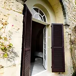 Hotel Chateau D'arpaillargues - Teritoria 4*