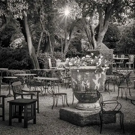 Hotel Chateau D'arpaillargues - Teritoria
