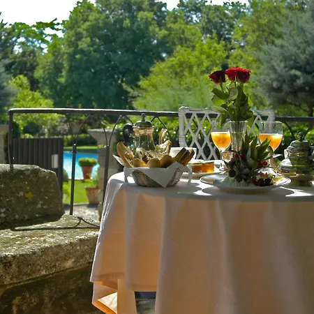 Château D'arpaillargues Les Collectionneurs Hotel