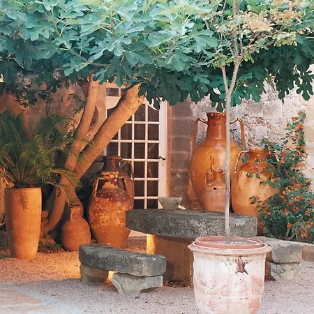 Hotel Chateau D'arpaillargues - Teritoria Arpaillargues-et-Aureillac