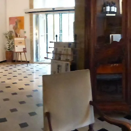 Chateau D'arpaillargues - Teritoria Hotel 4*